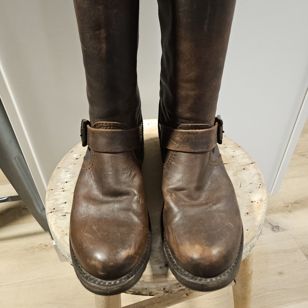 Frye Veronica Slouch Brown Leather Engineer Boots 8 - Picture 5 of 10